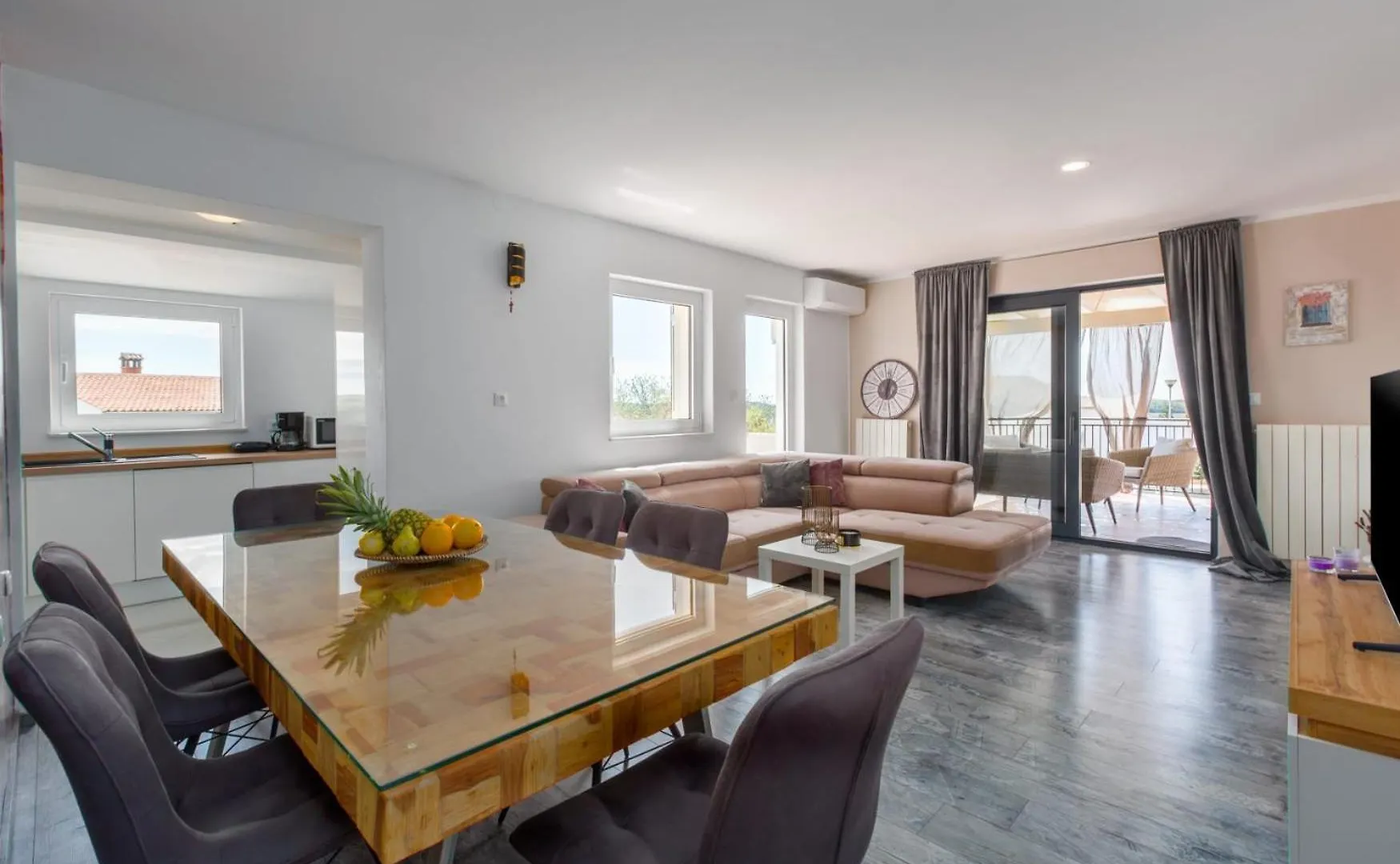 Residence David Porec 0*,